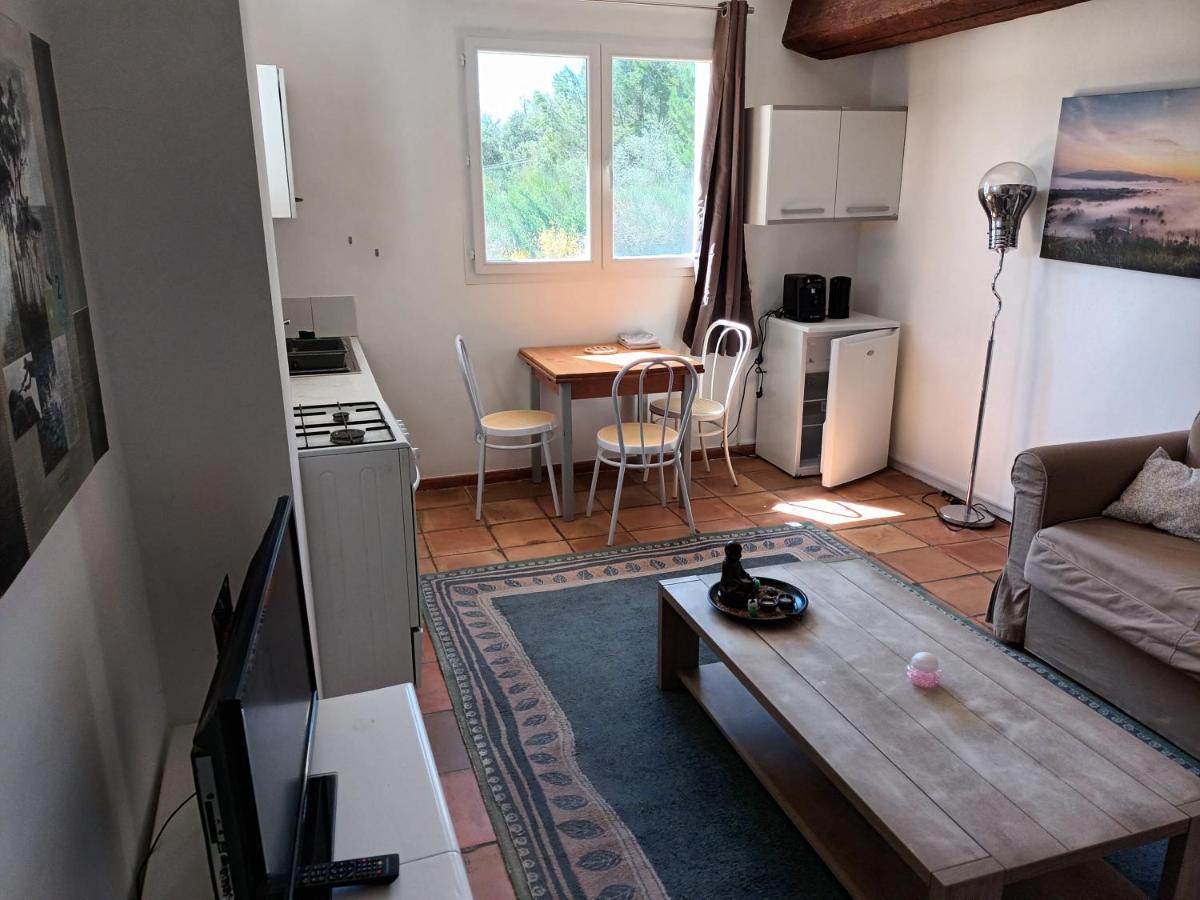 Rognes Chambres Tomate, Dans Maison Avec Petit Escalier A 6Km Du Festival De Piano De La Roque D'Antheron المظهر الخارجي الصورة